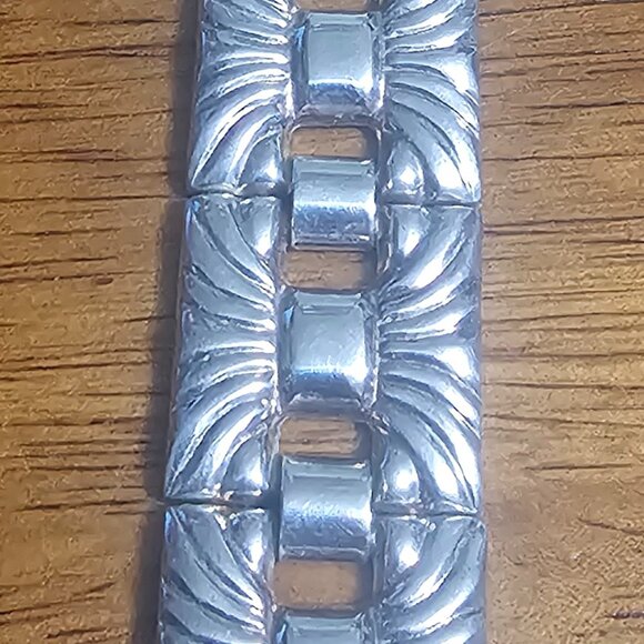 Panel Bracelet - Picture 4 of 9